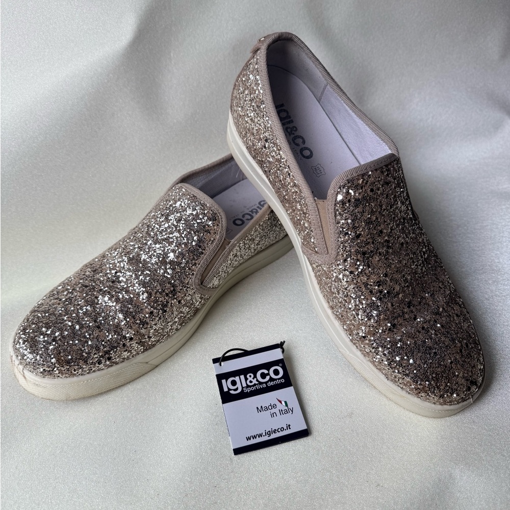 Igi&Co Silver Glittery Slip-On Shoes Size 41 / US 10.5 Italian Great Condition